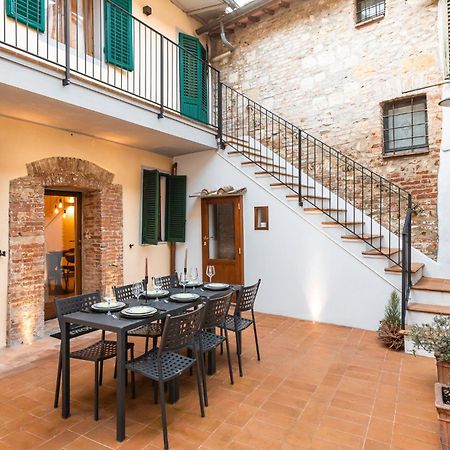 Апартаменты La Casa Dello Sdrucciolo Монтепульчано Экстерьер фото