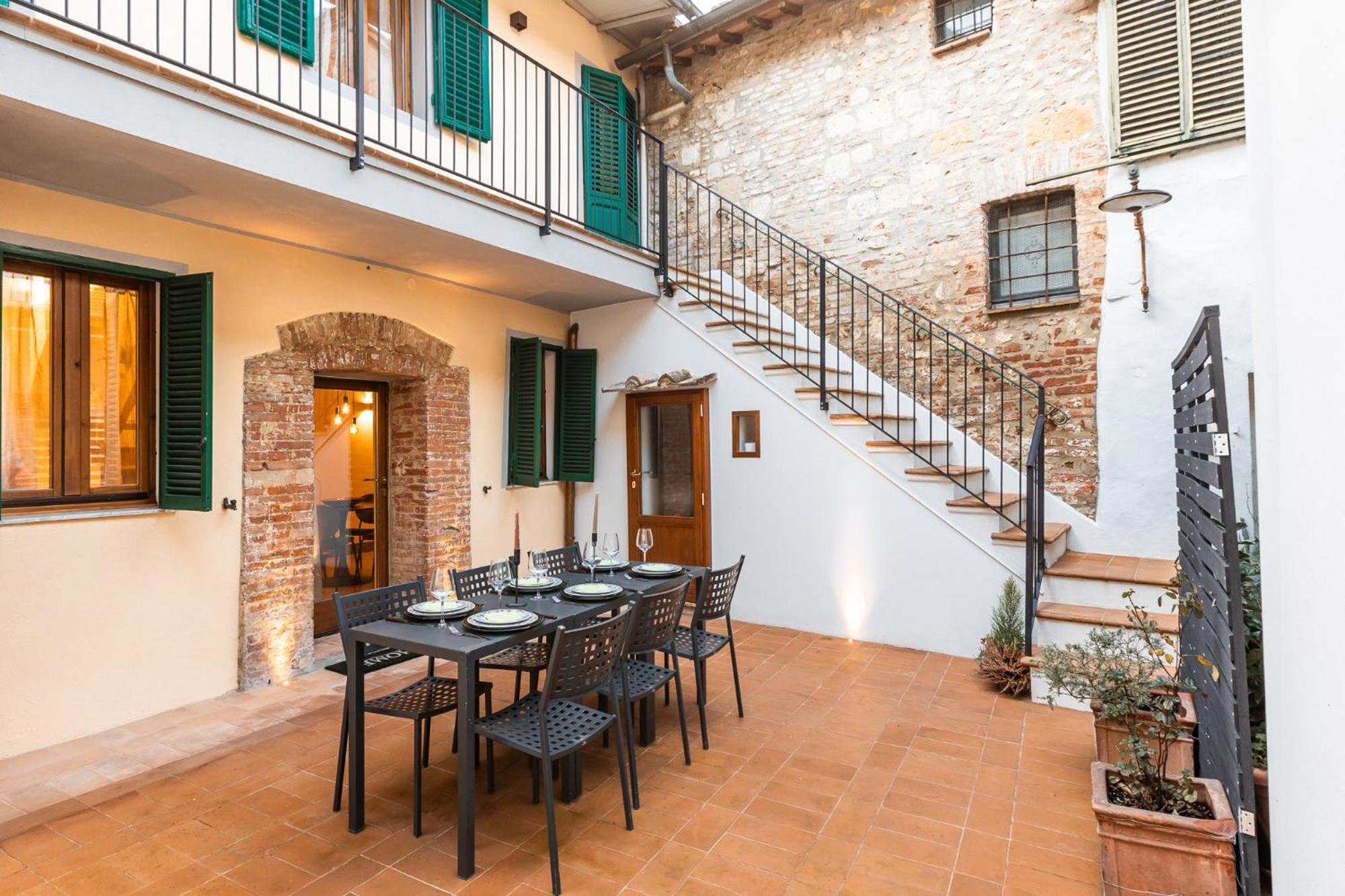 Апартаменты La Casa Dello Sdrucciolo Монтепульчано Экстерьер фото